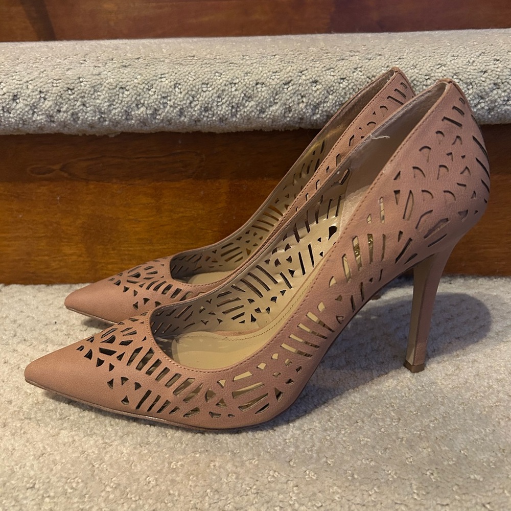 BCBGeneration Tan Perforated Leather Heels❤️10
